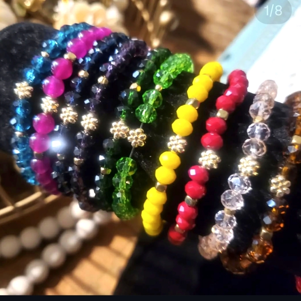 Colorful Beaded Bracelet - Handmade 🌼